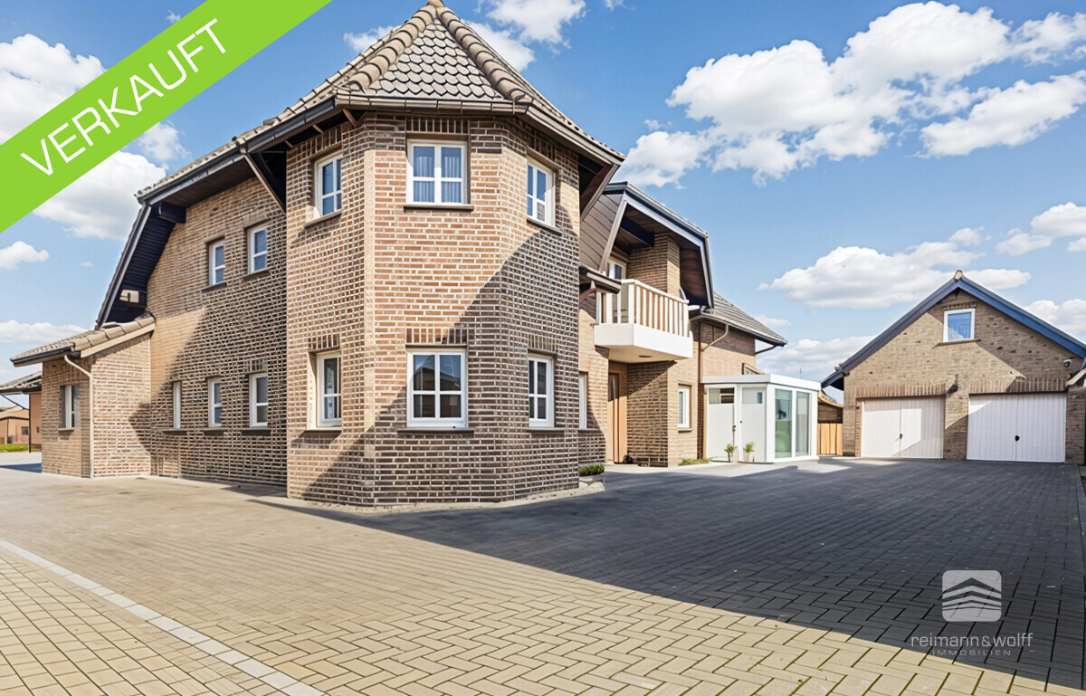 VERKAUFT Waldfeucht-Haaren: Stilvolles Wohnen. Gartenidylle mit Pool und Weitblick.