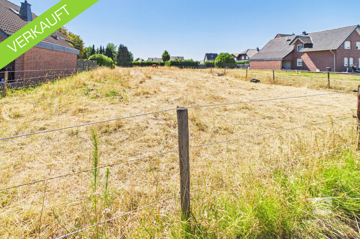 VERKAUFT Waldfeucht-Haaren: Platz für Ihr (Doppel-) Haus.
