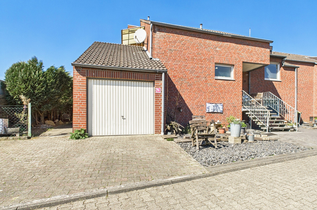 REIMANN&WOLFF<br>Hückelhoven-Doveren<br>Split-Level. Raum im Spiel der Ebenen.